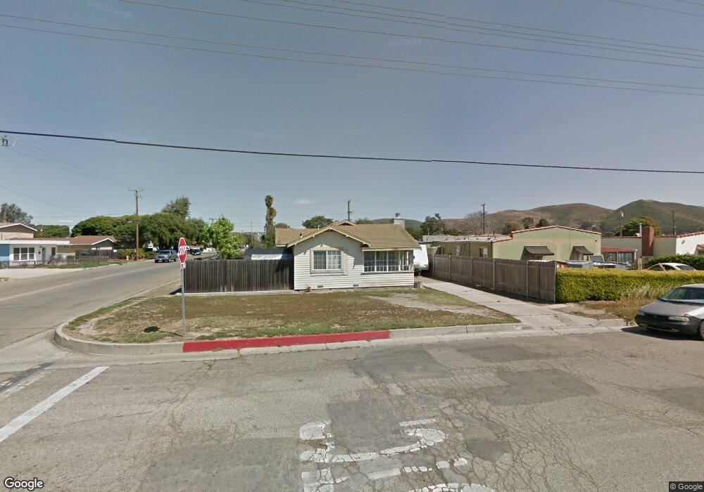 138 N E St, Lompoc, CA 93436 - photo 1