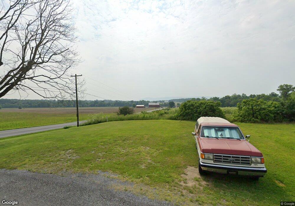 597 Vinell Ln, Chambersburg, PA 17202 - photo 1