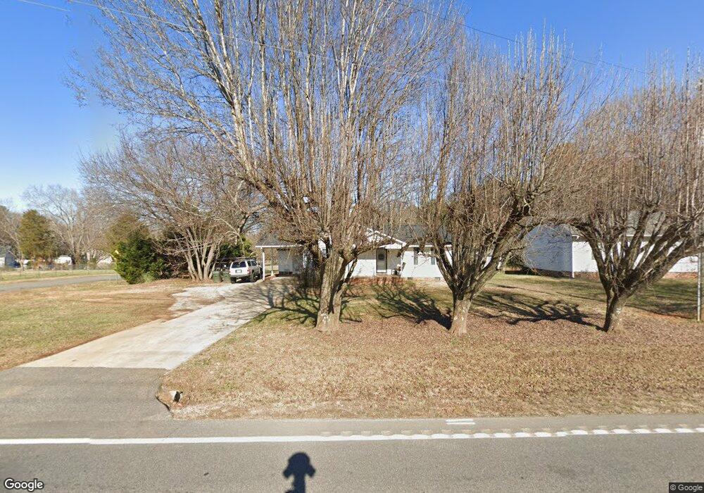 6836 Oakridge Rd, Clover, SC 29710 - photo 1