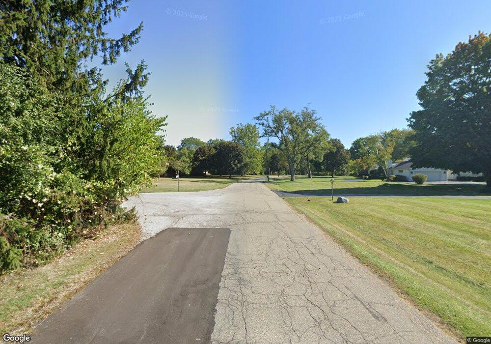 6757 Orinoco Cir, Bloomfield Hills, MI 48301 - photo 1