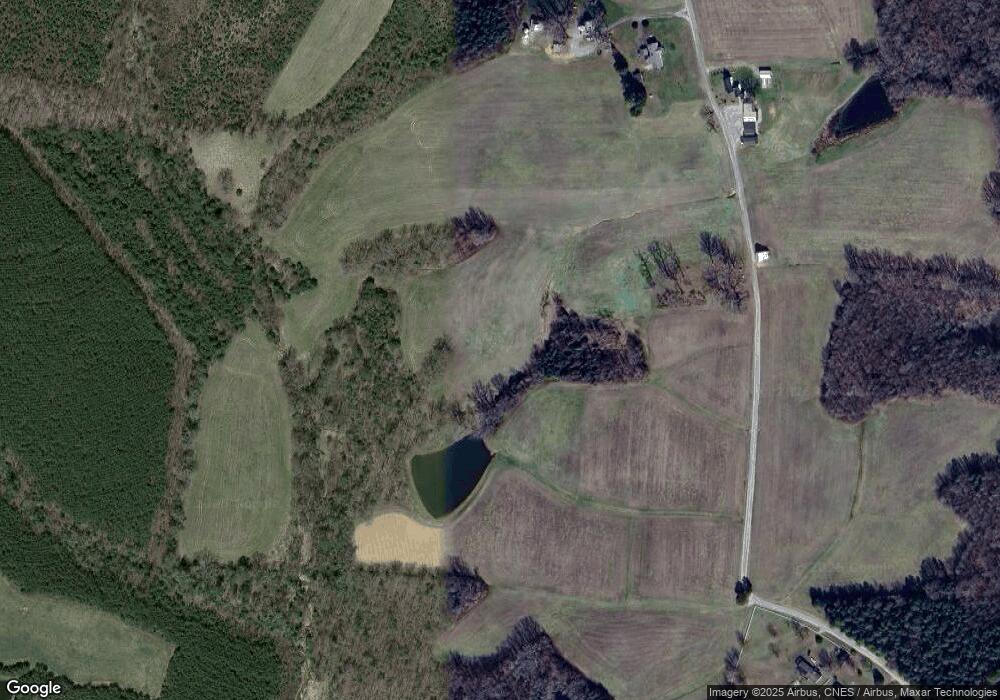 1015 Twin Cedar Rd, South Hill, VA 23970 - photo 1