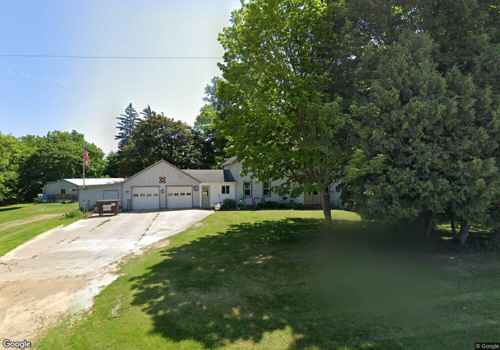 5609 N Unity Rd, Lena, IL 61048 - photo 1