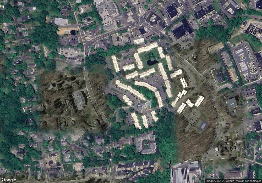 104 Olcott Way, Ridgefield, CT 06877 - photo 1