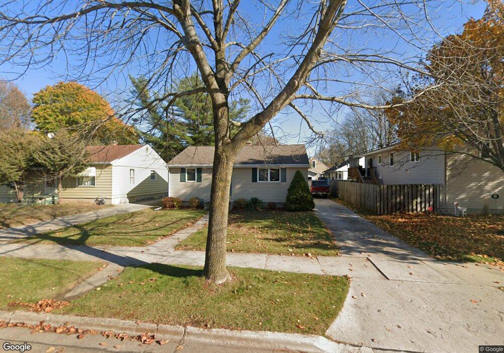 3207 Prairie St, Two Rivers, WI 54241 - photo 1