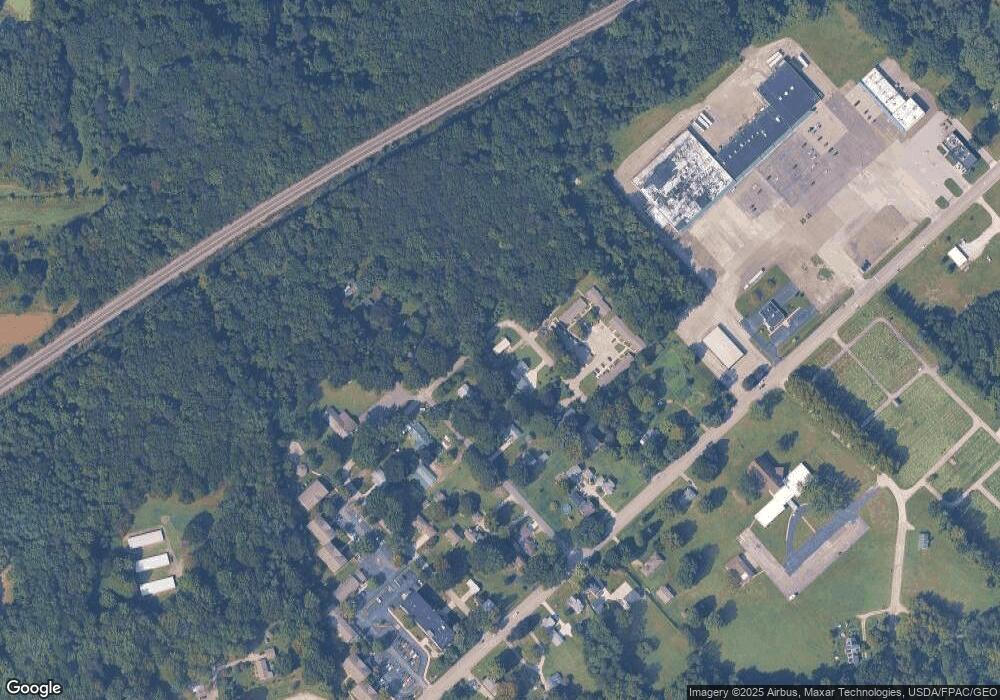 307 Cedar Rd, Conneaut, OH 44030 - photo 1