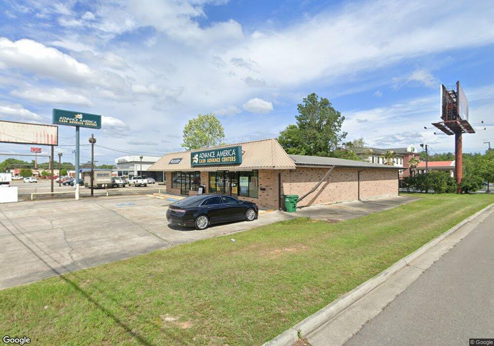 907 Memorial Blvd, Picayune, MS 39466 - photo 1