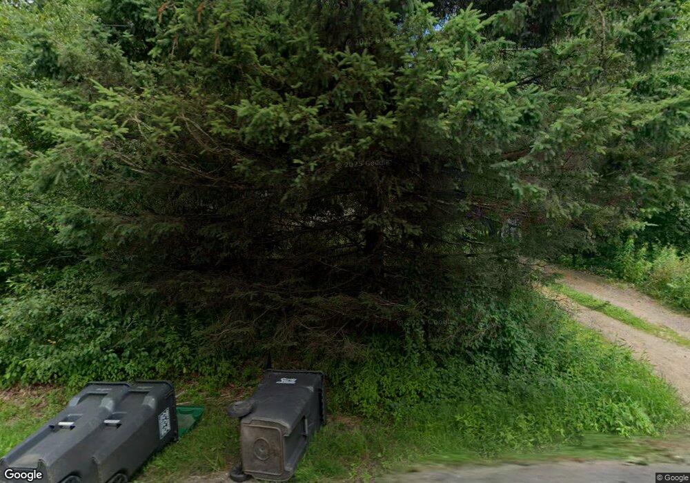 534 Woodlawn Ave, Mountain Top, PA 18707 - photo 1