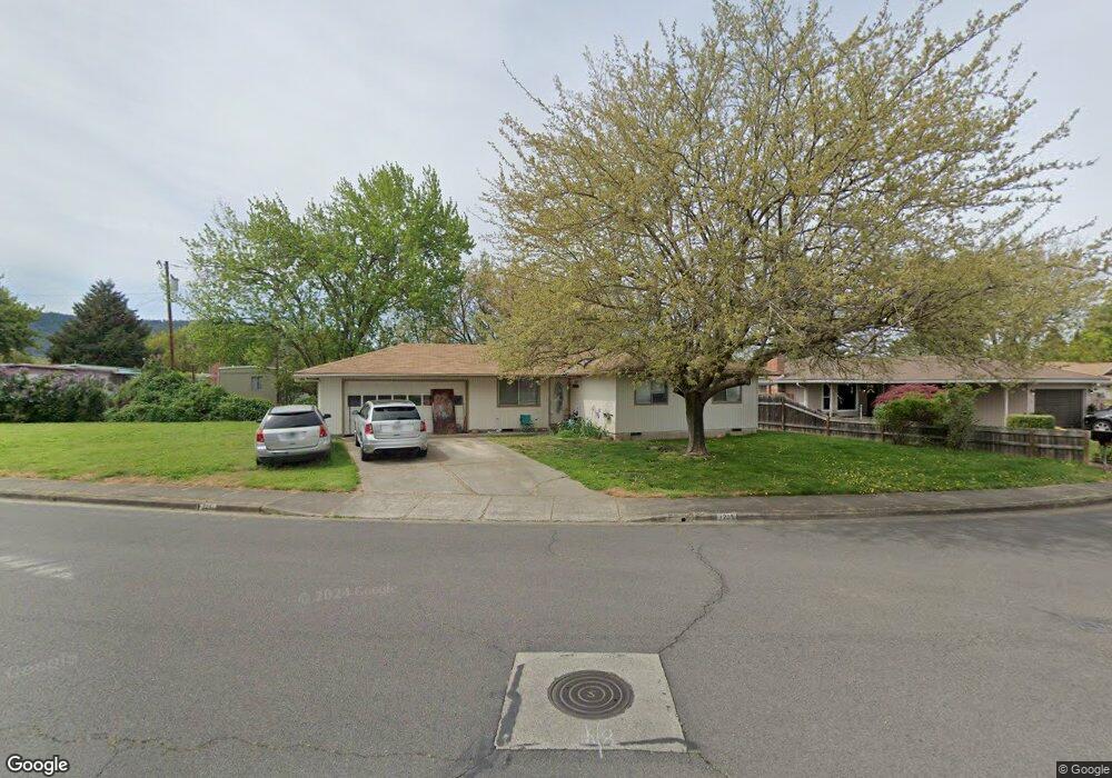 225 Brad Way, Medford, OR 97502 - photo 1