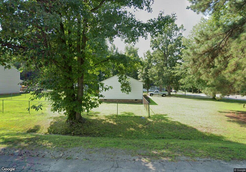 3910 Pruett Dr, Hopewell, VA 23860 - photo 1