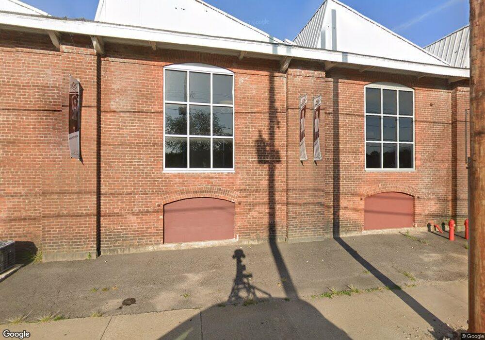 426 Metacom Ave, Warren, RI 02885 - photo 1