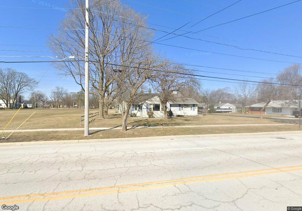 330 W Mcpherson Ave, Findlay, OH 45840 - photo 1