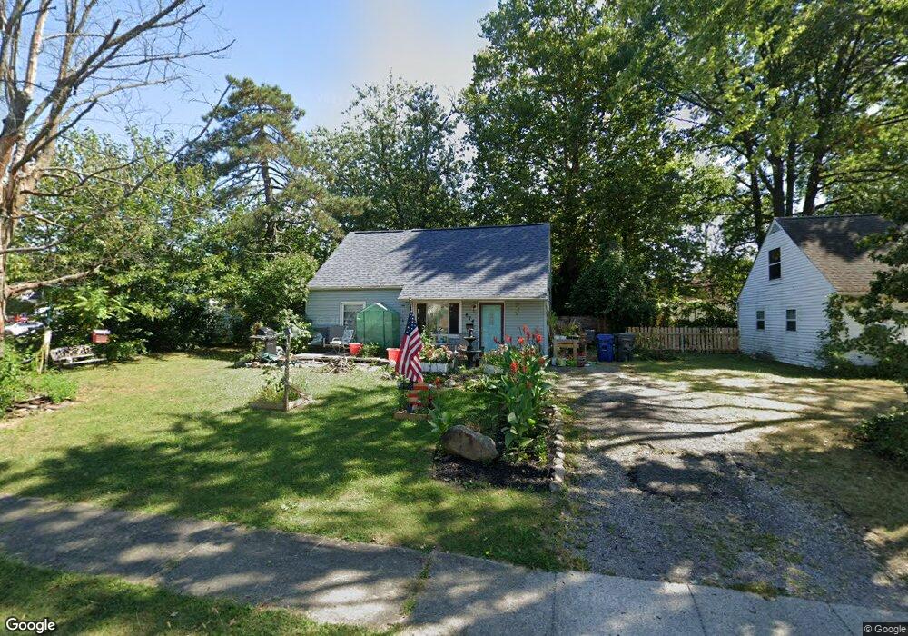 874 Bucknell Rd, Columbus, OH 43213 - photo 1