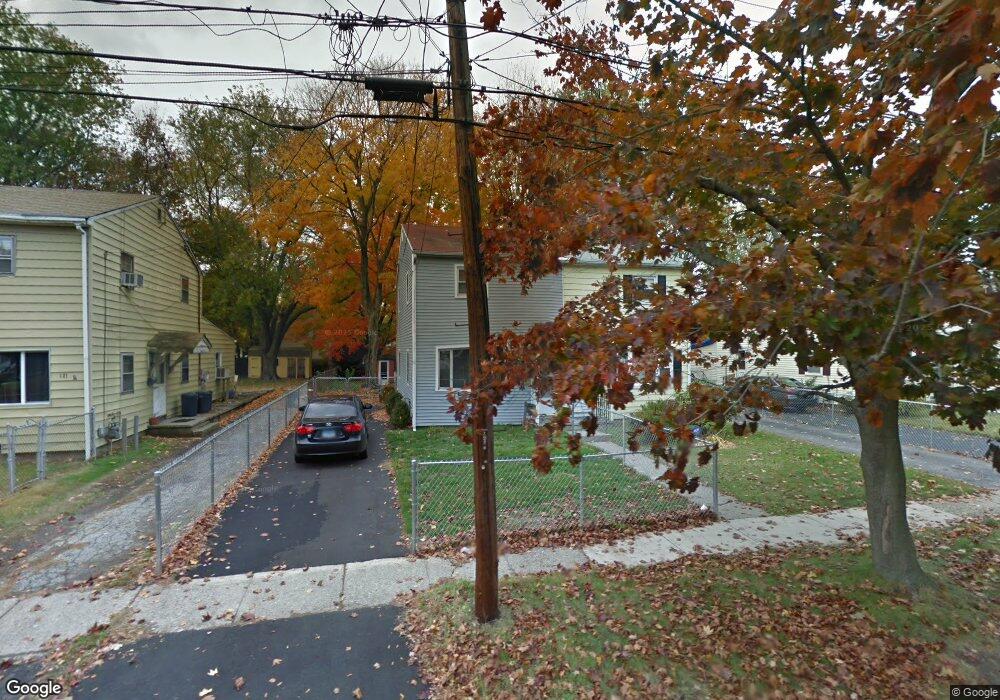 109 Mcgrath Ct, Stratford, CT 06615 - photo 1