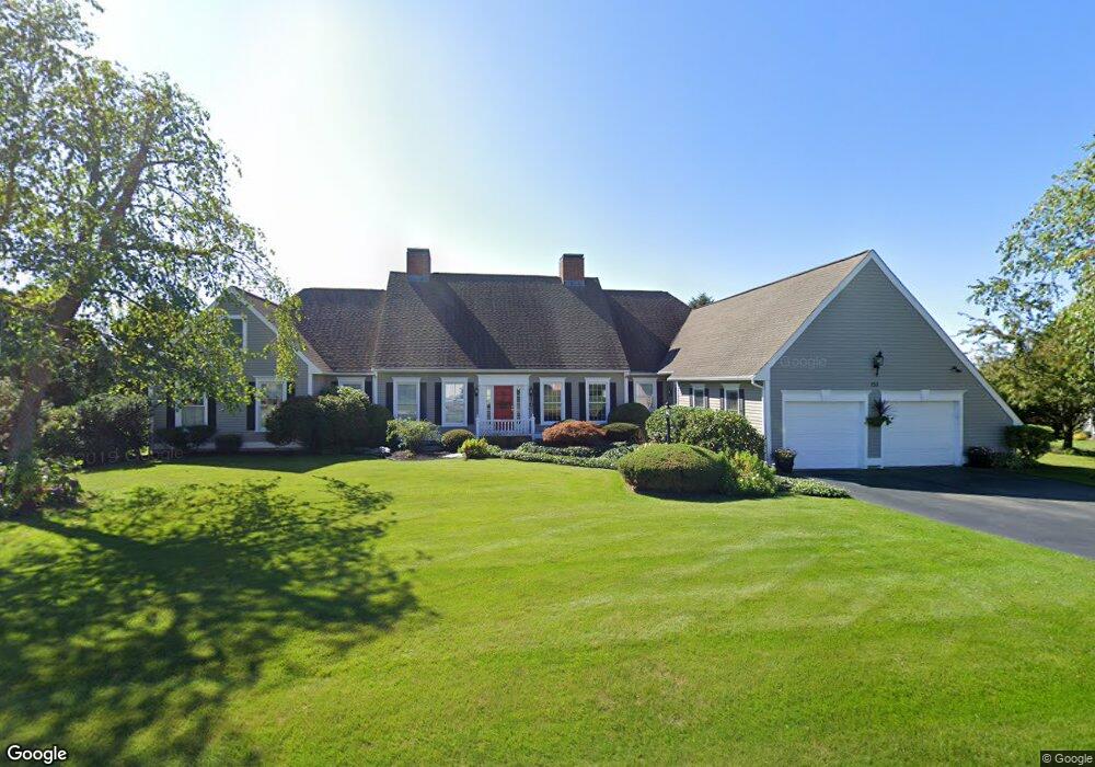 153 Meadow Ln, Middletown, RI 02842 - photo 1