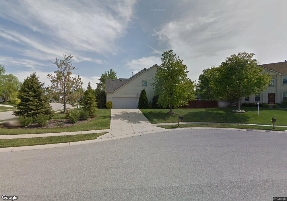 10504 Hawks Ridge Ct, Fishers, IN 46037 - photo 1