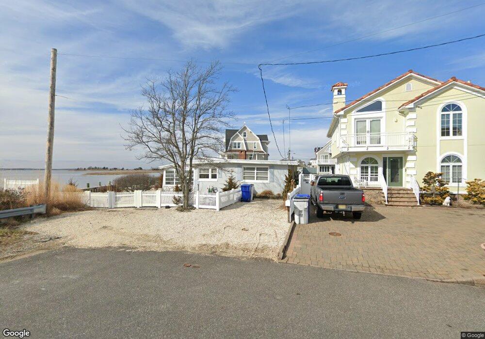 Sold $1,550,000 • Co-Listing Agent