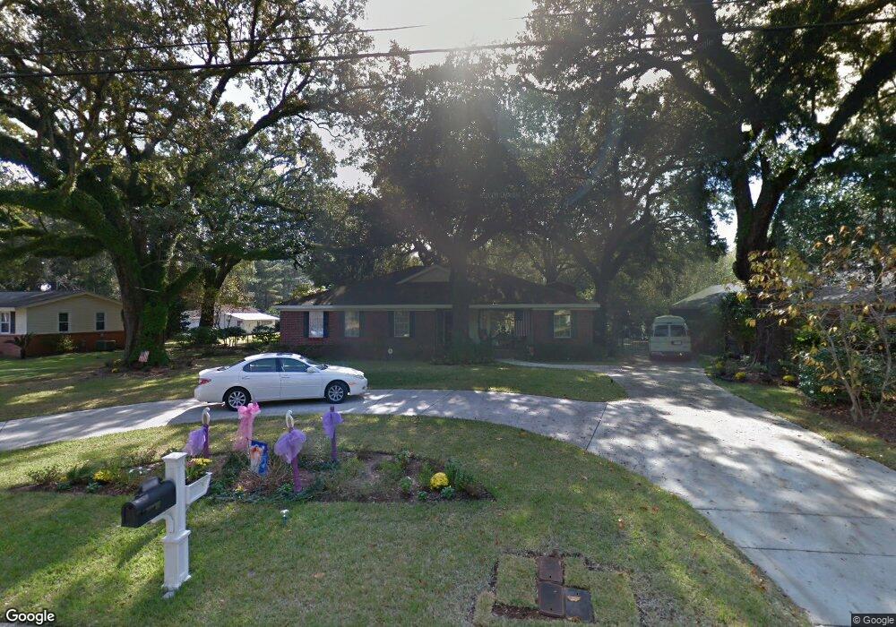 4037 Hillcrest Ln W, Mobile, AL 36693 - photo 1