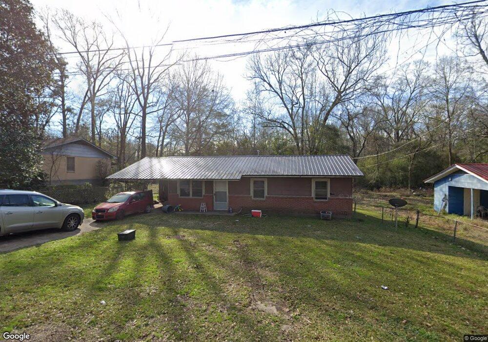 113 Hampton St, Hazlehurst, MS 39083 - photo 1