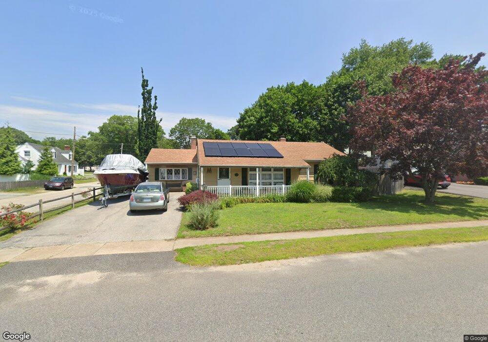 161 Aqueduct Rd, Cranston, RI 02910 - photo 1