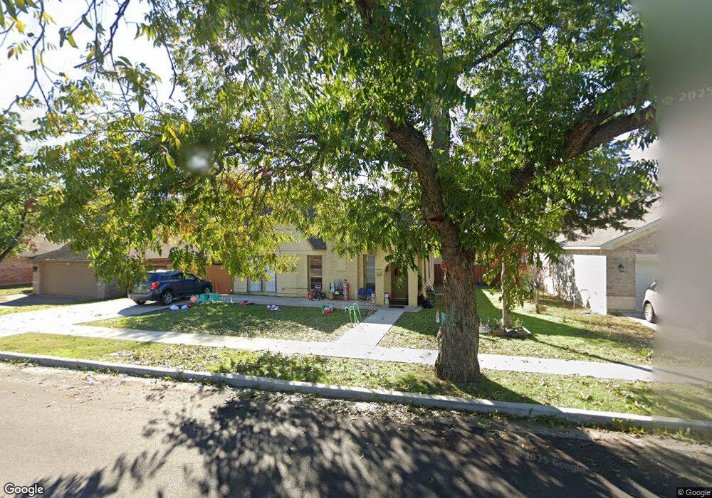 629 W Church St, Grand Prairie, TX 75050 - photo 1