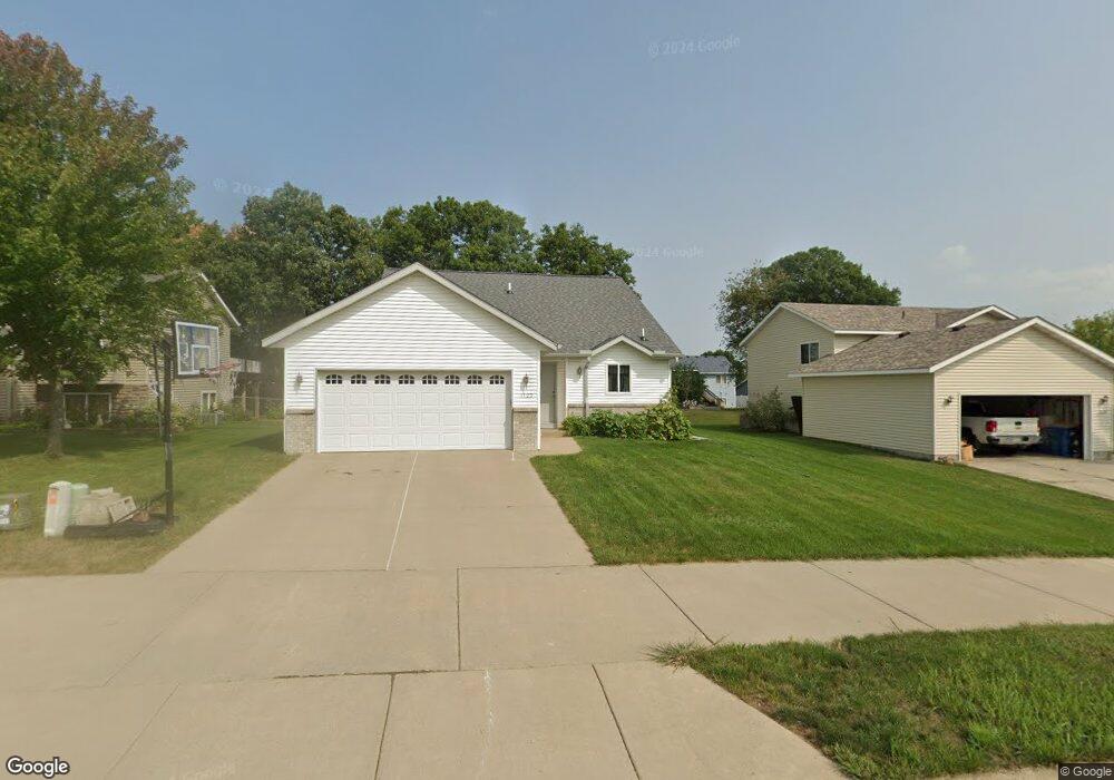 1123 29th St NE, Sauk Rapids, MN 56379 - photo 1