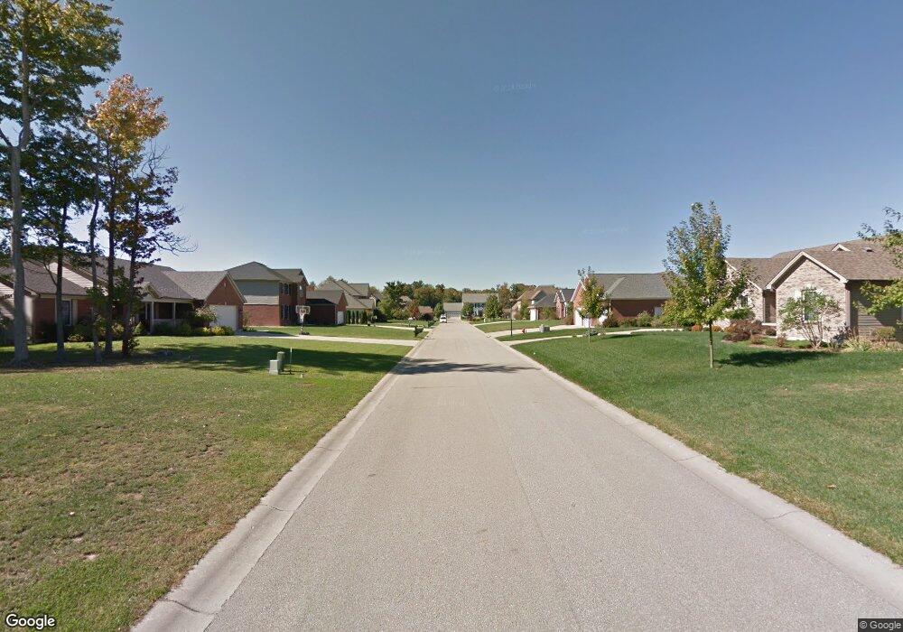 372 Woodside Ct, Batesville, IN 47006 - photo 1