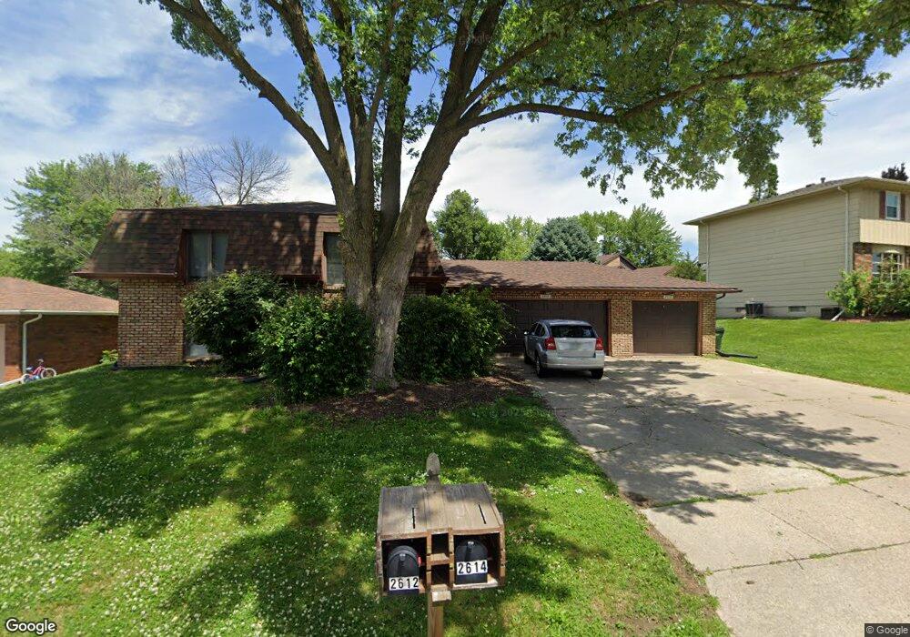 2612 E 50th St, Davenport, IA 52807 - photo 1