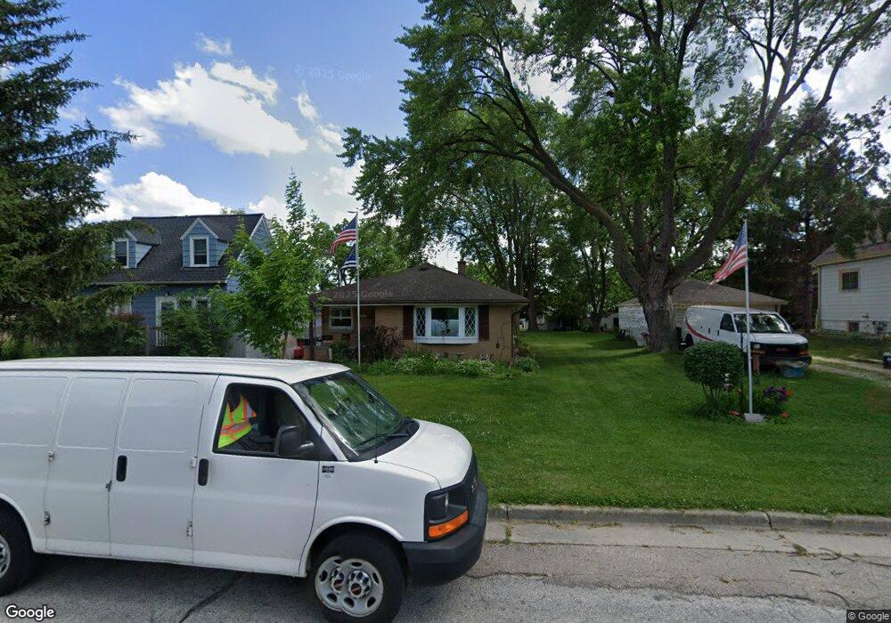 12727 W Courtland Ave, Butler, WI 53007 - photo 1