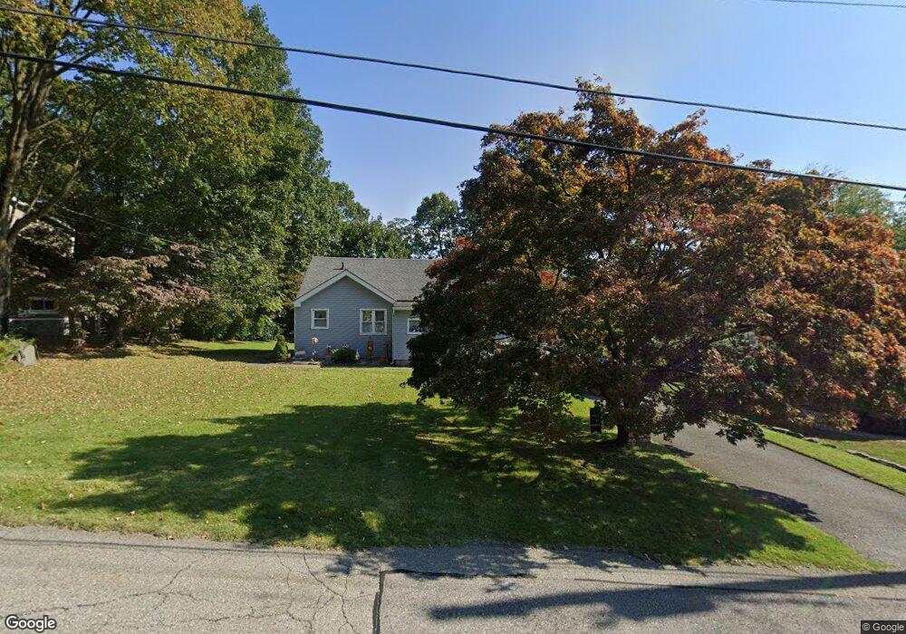 35 Laurie Rd, Cortlandt Manor, NY 10567 - photo 1