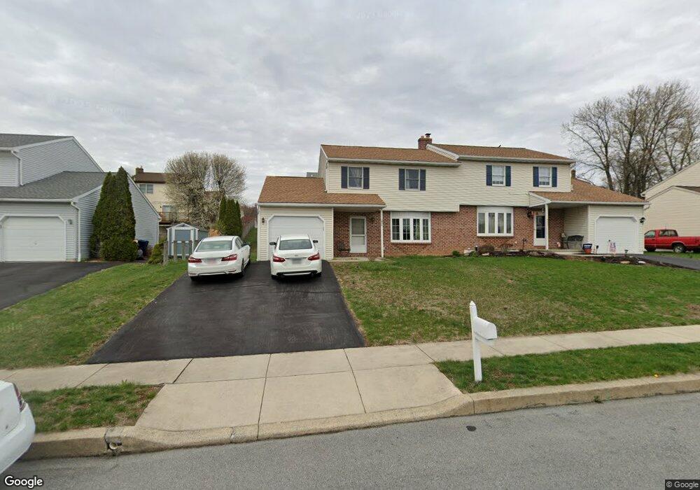 949 Timber Ln, Reading, PA 19608 - photo 1