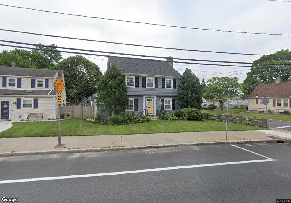 665 Benefit St, Pawtucket, RI 02861 - photo 1