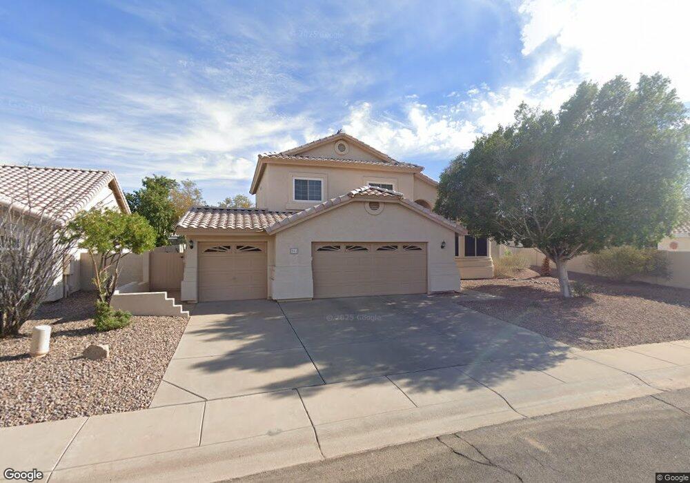 241 S Ash Dr, Chandler, AZ 85224 - photo 1