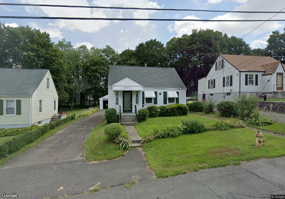 54 Macarthur Dr, Waterbury, CT 06704 - photo 1