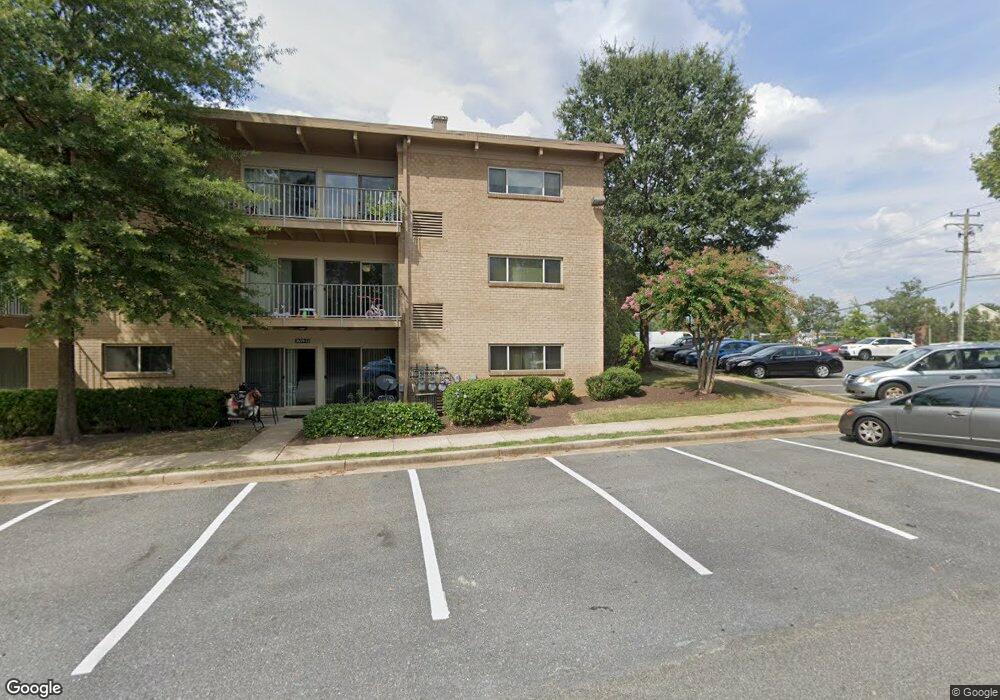 3661 Malibu Cir, Falls Church, VA 22041 - photo 1