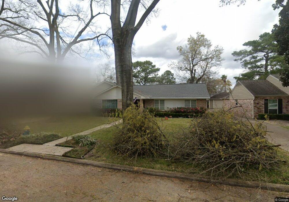 13906 Queensbury Ln, Houston, TX 77079 - photo 1