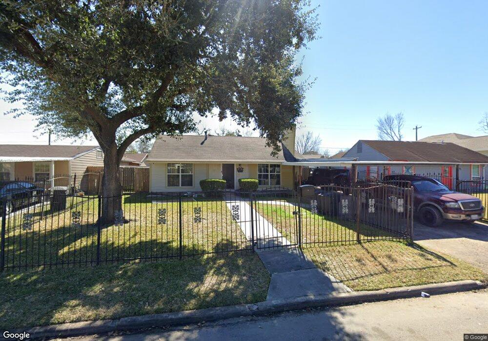 7662 Southern St, Houston, TX 77087 - photo 1