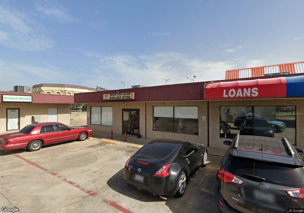 722 Fort Worth Dr, Denton, TX 76201 - photo 1