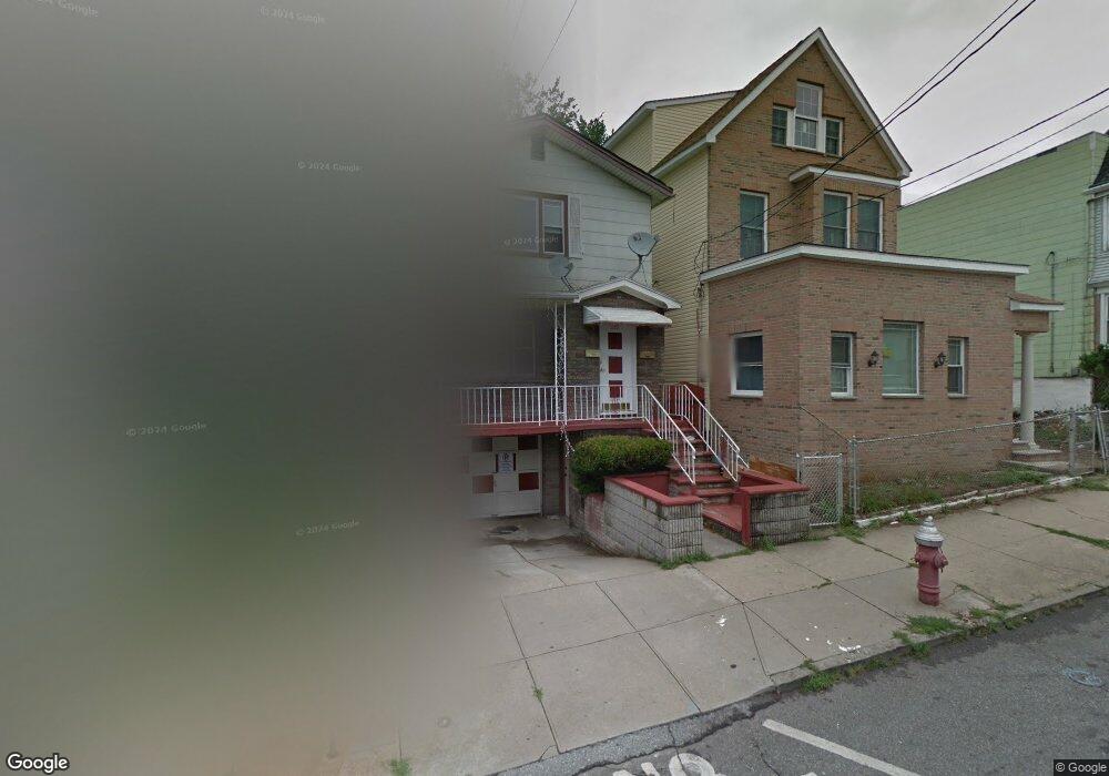 272 Claremont Ave, Jersey City, NJ 07305 - photo 1