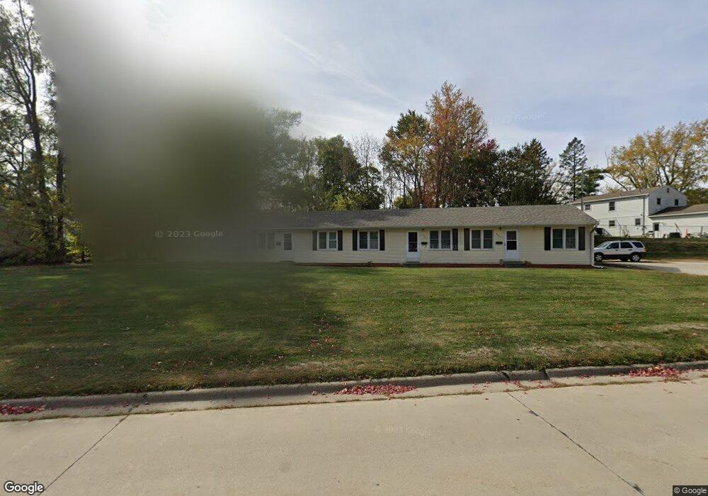 305 E 25th Street Place S, Newton, IA 50208 - photo 1