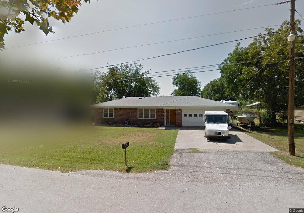 217 Sandra Dr, Azle, TX 76020 - photo 1