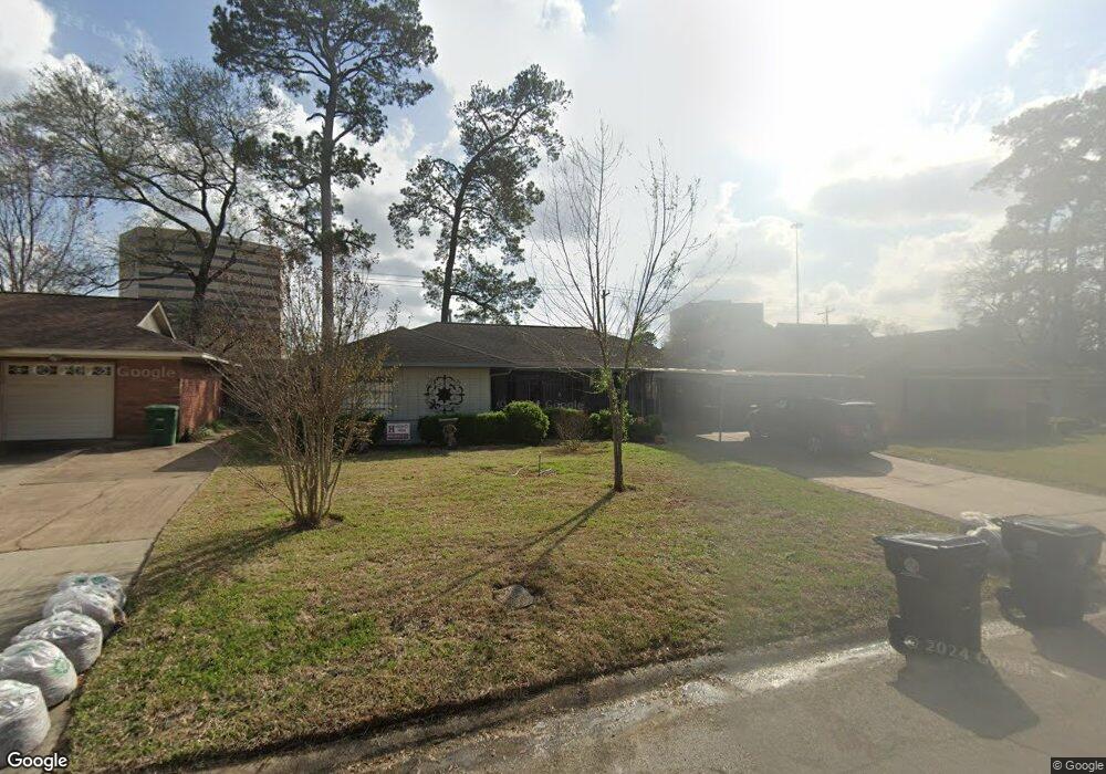 1239 W 30th St, Houston, TX 77018 - photo 1