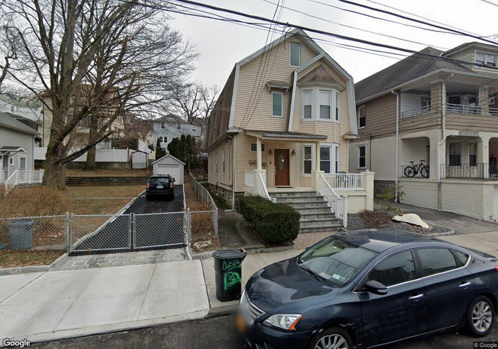 132 Tibbetts Rd, Yonkers, NY 10705 - photo 1