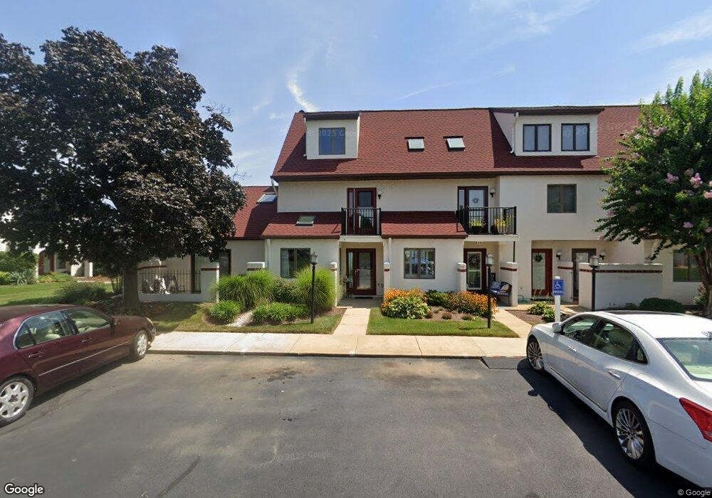 11 B Queen Elizabeth Ct unit B, Chester, MD 21619 - photo 1