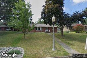 2805 S Cambridge Rd, Lansing, MI 48911