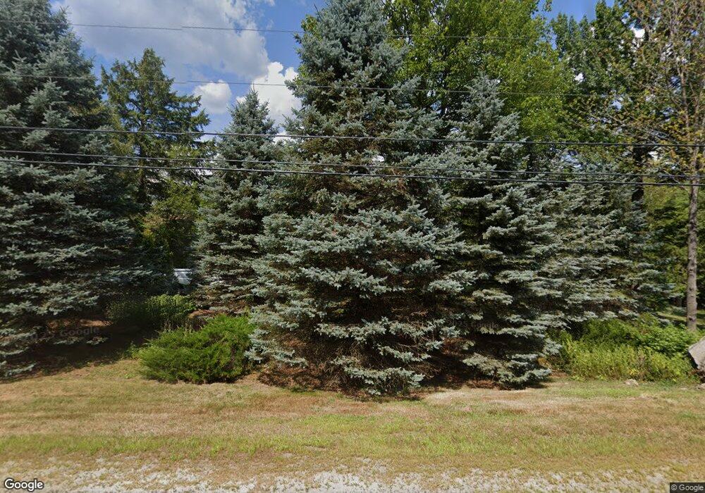 566 Newport Rd, New London, NH 03257 - photo 1