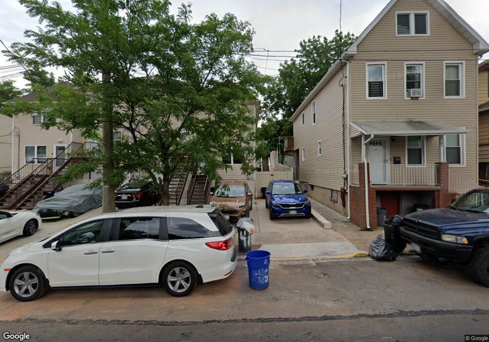 61 Newark Ave, Staten Island, NY 10302 - photo 1