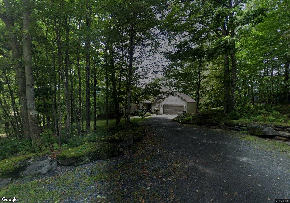 499 Redfield Proctor Rd, Hartford, VT 05047 - photo 1