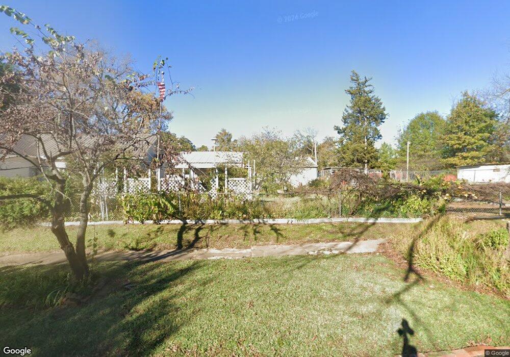 308 N J St, Hugo, OK 74743 - photo 1