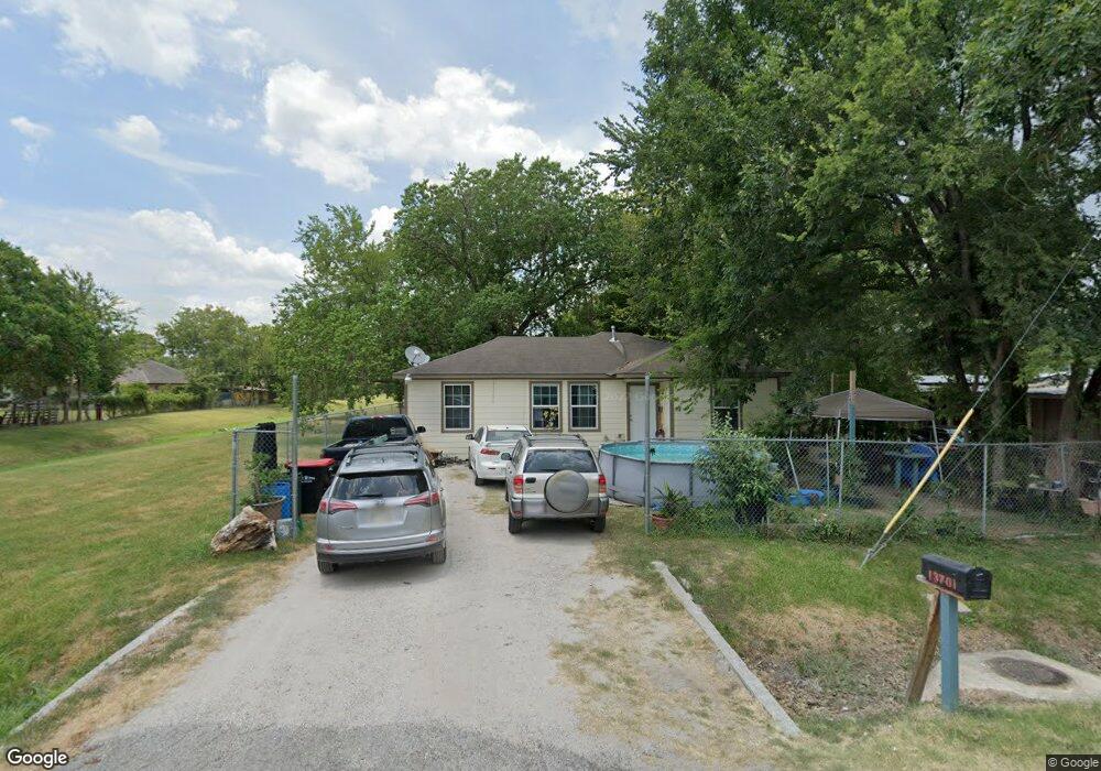 13701 Eagle Pass St, Houston, TX 77015 - photo 1