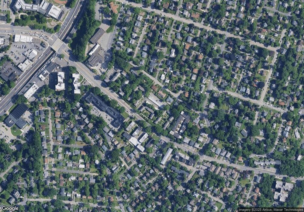 737 Tuckahoe Rd unit 4, Yonkers, NY 10710 - photo 1